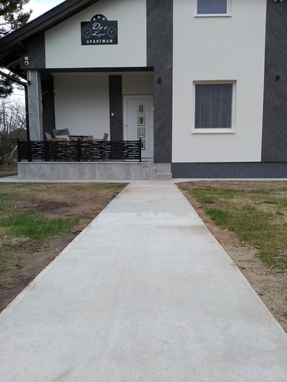 Apartman Dve Lipe Palić Exteriör bild