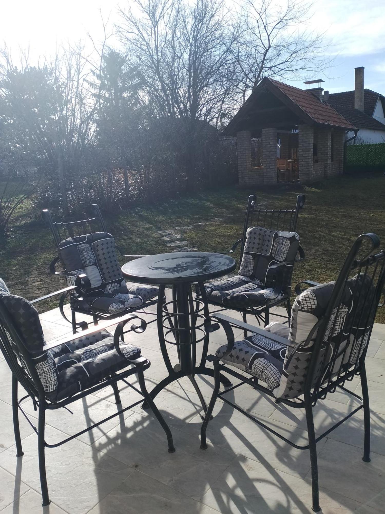 Apartman Dve Lipe Palić Exteriör bild